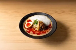 新橋で味わう麺屋周郷の鶏白湯ラーメンの魅力とは