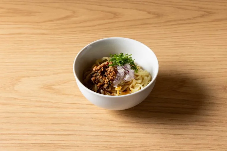 新橋で味わう麺屋周郷の鶏白湯ラーメンとランチの魅力